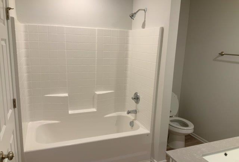 3 Bedrooms Bedrooms, ,2 BathroomsBathrooms,Residential,Single Family,Krayler,1,131366