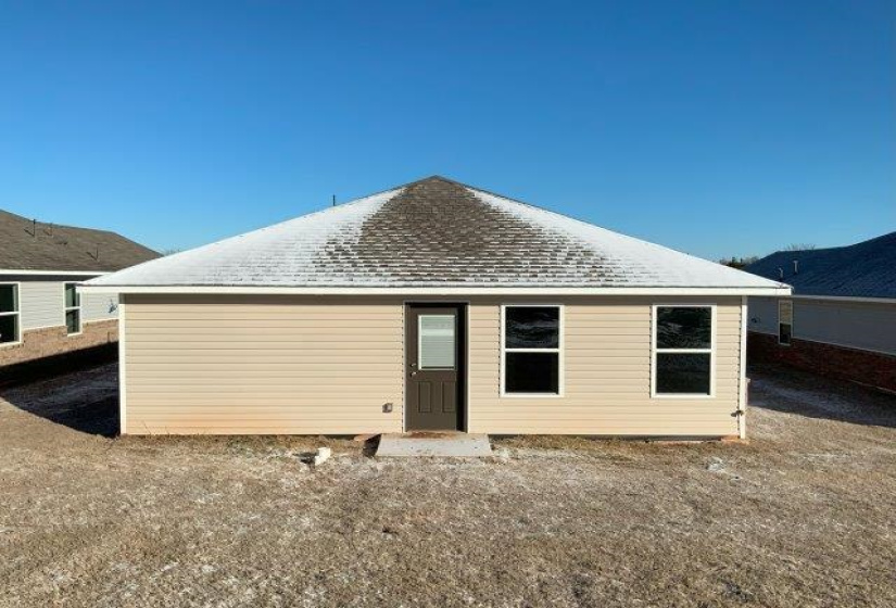 3 Bedrooms Bedrooms, ,2 BathroomsBathrooms,Residential,Single Family,Krayler,1,131366