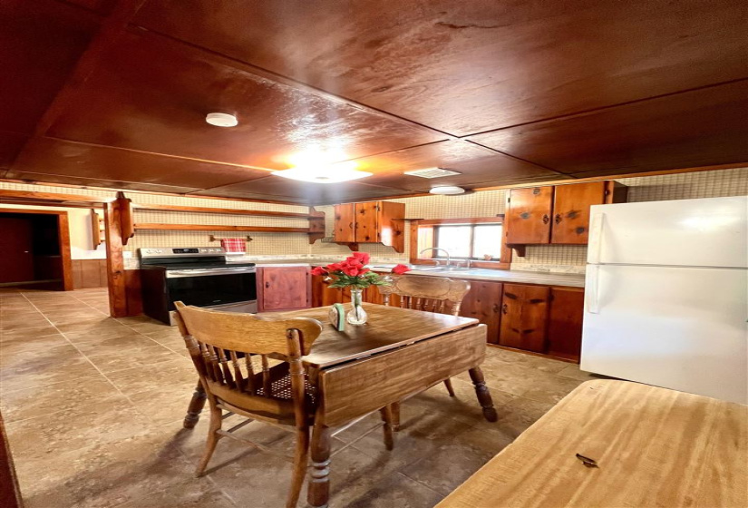 2 Bedrooms Bedrooms, ,1 BathroomBathrooms,Residential,Single Family,36280,1,131385
