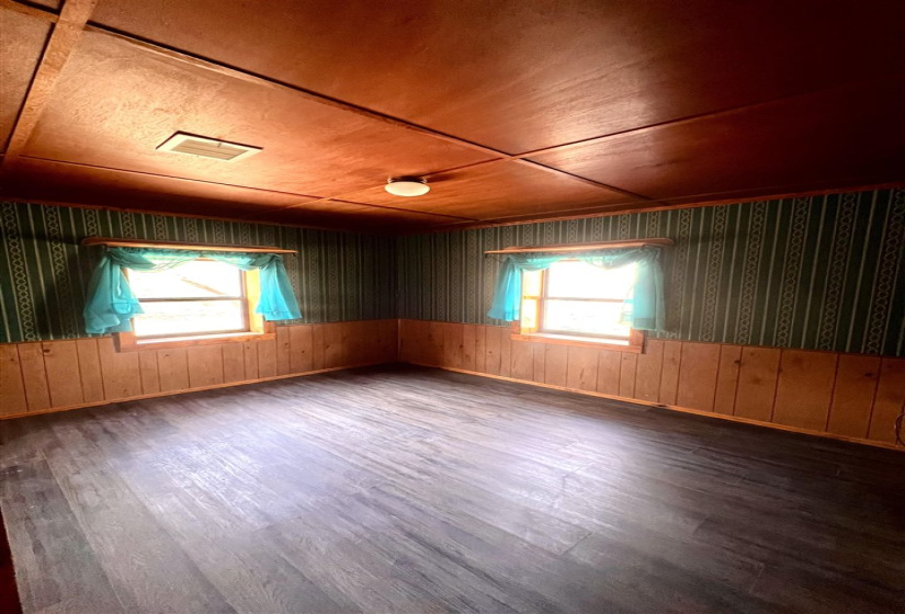 2 Bedrooms Bedrooms, ,1 BathroomBathrooms,Residential,Single Family,36280,1,131385
