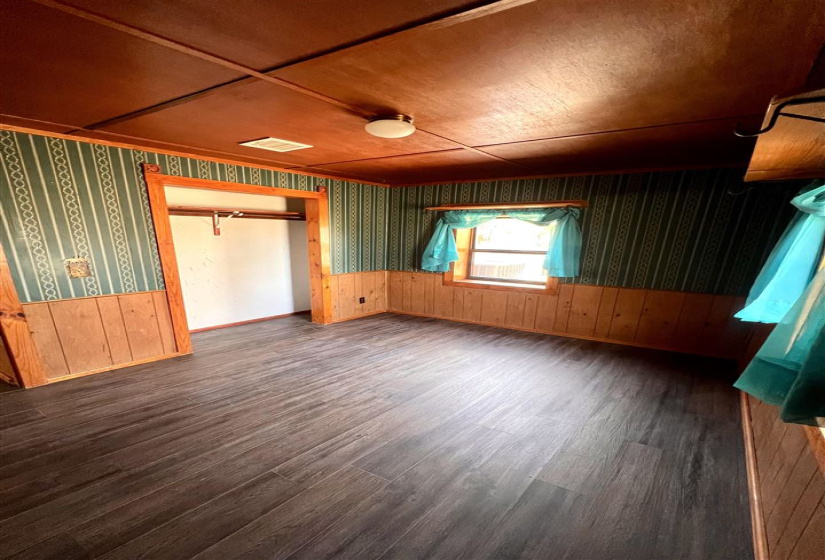2 Bedrooms Bedrooms, ,1 BathroomBathrooms,Residential,Single Family,36280,1,131385