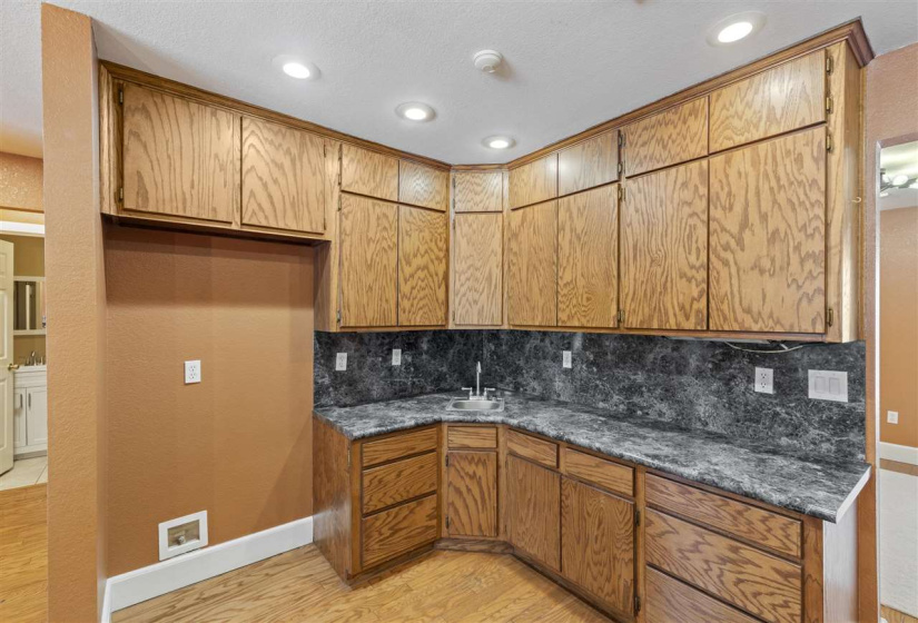 4 Bedrooms Bedrooms, ,3 BathroomsBathrooms,Residential,Single Family,County Road 3200,1,131389