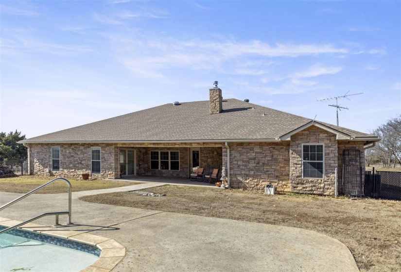 4 Bedrooms Bedrooms, ,3 BathroomsBathrooms,Residential,Single Family,County Road 3200,1,131389