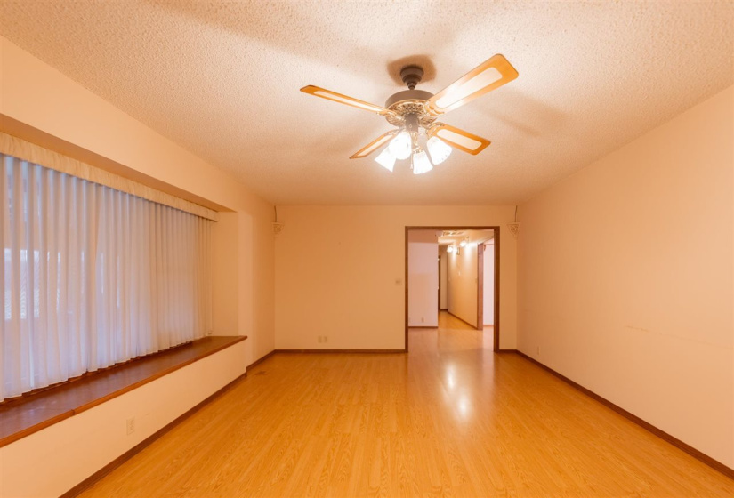 3 Bedrooms Bedrooms, ,2 BathroomsBathrooms,Residential,Single Family,Jardot,1,131392