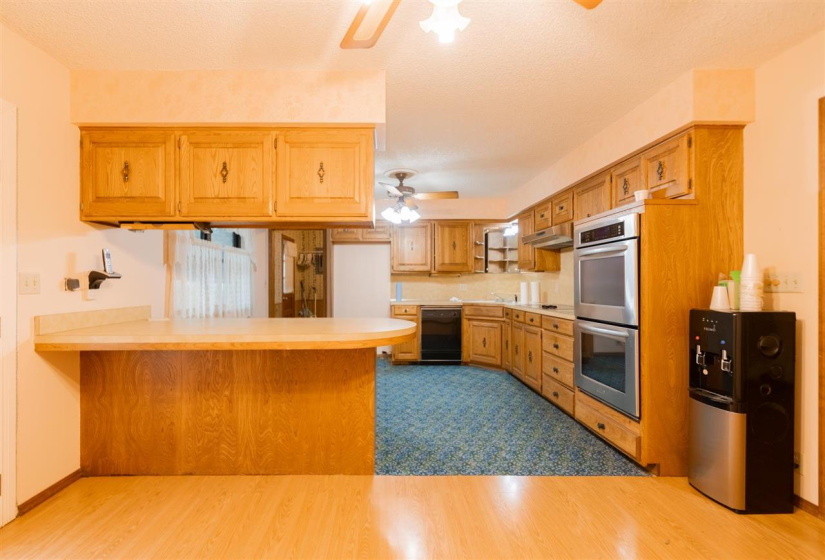 3 Bedrooms Bedrooms, ,2 BathroomsBathrooms,Residential,Single Family,Jardot,1,131392