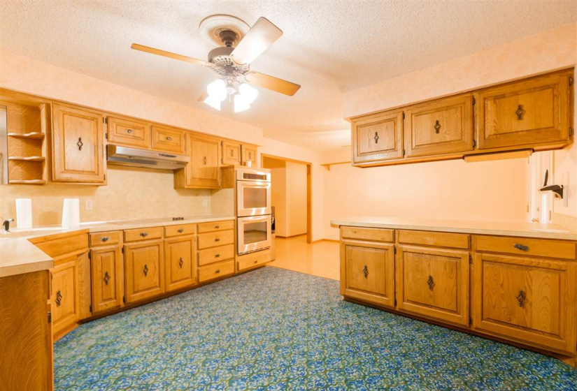 3 Bedrooms Bedrooms, ,2 BathroomsBathrooms,Residential,Single Family,Jardot,1,131392