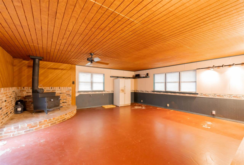 3 Bedrooms Bedrooms, ,2 BathroomsBathrooms,Residential,Single Family,Jardot,1,131392