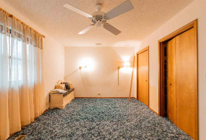 3 Bedrooms Bedrooms, ,2 BathroomsBathrooms,Residential,Single Family,Jardot,1,131392