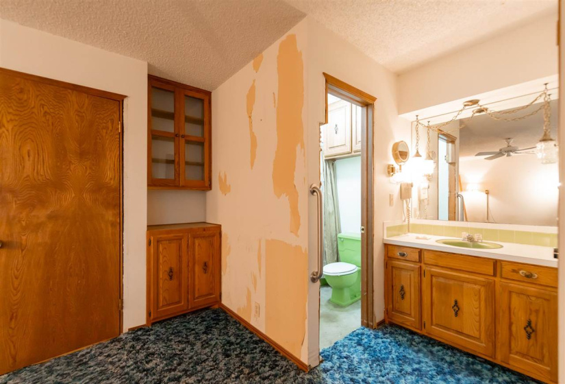 3 Bedrooms Bedrooms, ,2 BathroomsBathrooms,Residential,Single Family,Jardot,1,131392