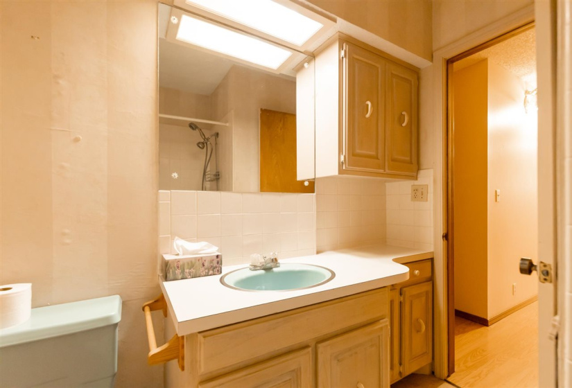 3 Bedrooms Bedrooms, ,2 BathroomsBathrooms,Residential,Single Family,Jardot,1,131392