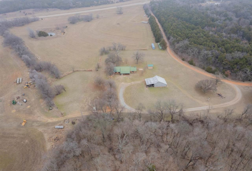 3 Bedrooms Bedrooms, ,2 BathroomsBathrooms,Residential,Single Family,Jardot,1,131392