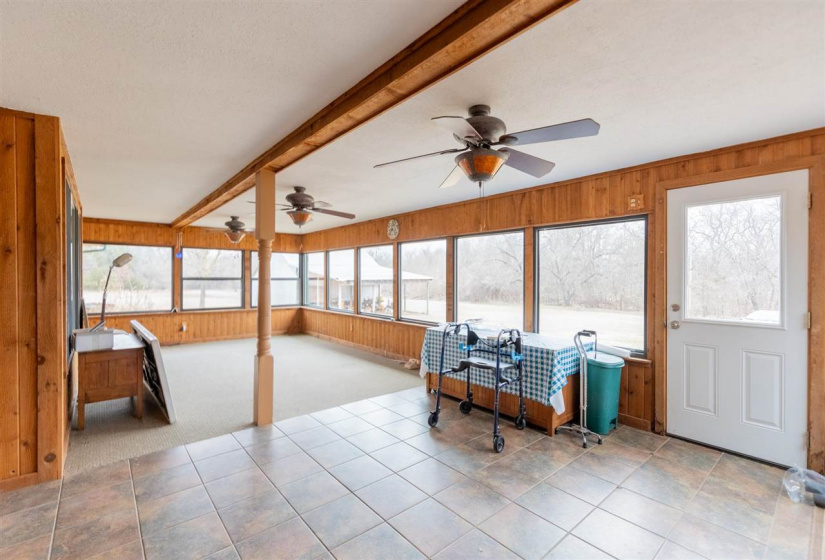 3 Bedrooms Bedrooms, ,2 BathroomsBathrooms,Residential,Single Family,Jardot,1,131392