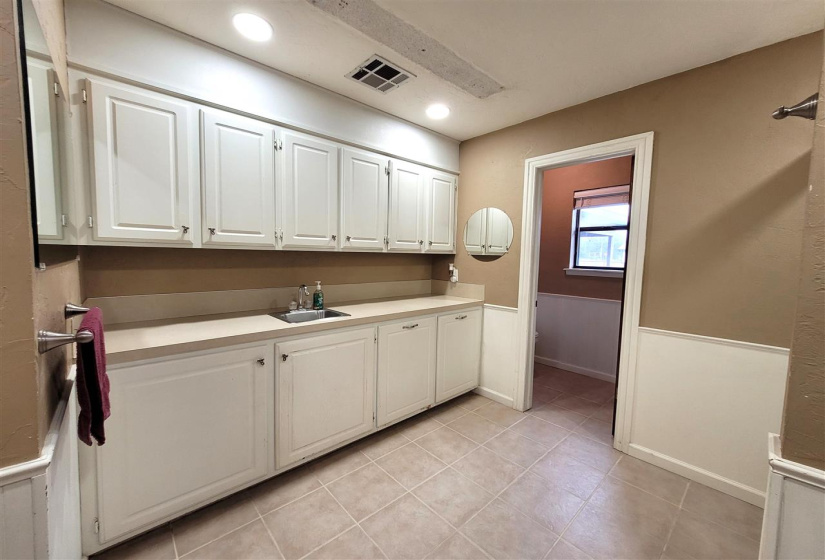 3 Bedrooms Bedrooms, ,2 BathroomsBathrooms,Residential,Single Family,Boundary,1,131399