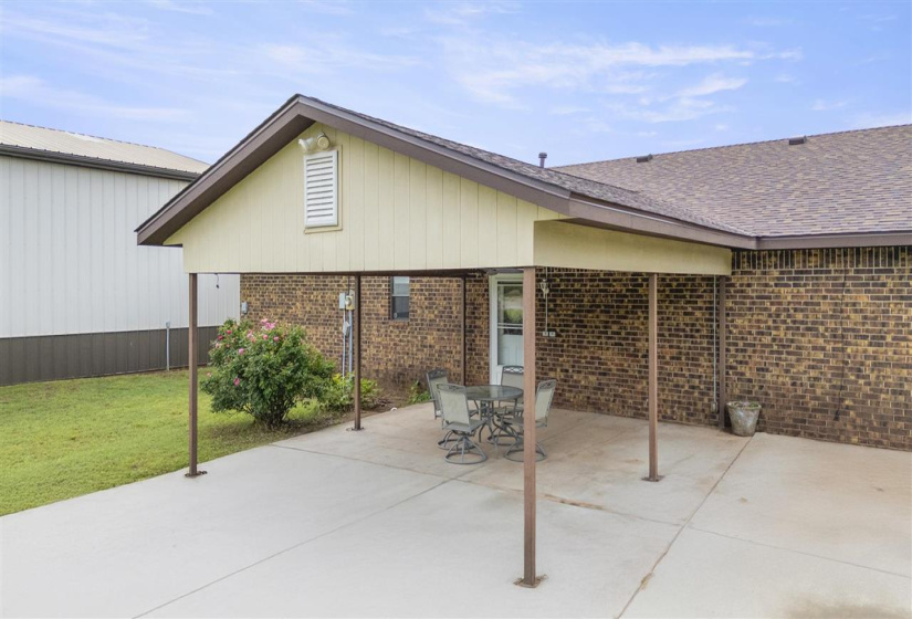 3 Bedrooms Bedrooms, ,2 BathroomsBathrooms,Residential,Single Family,Boundary,1,131399