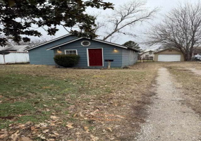 2 Bedrooms Bedrooms, ,1 BathroomBathrooms,Residential,Single Family,Burdick,1,131444