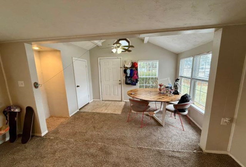 2 Bedrooms Bedrooms, ,1 BathroomBathrooms,Residential,Single Family,Burdick,1,131444