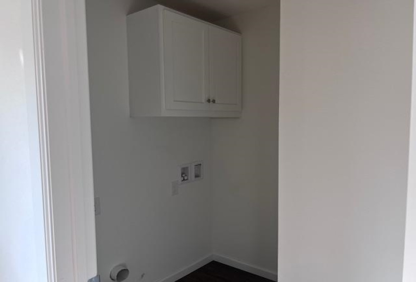 3 Bedrooms Bedrooms, ,2 BathroomsBathrooms,Residential,Single Family,Central,1,131460
