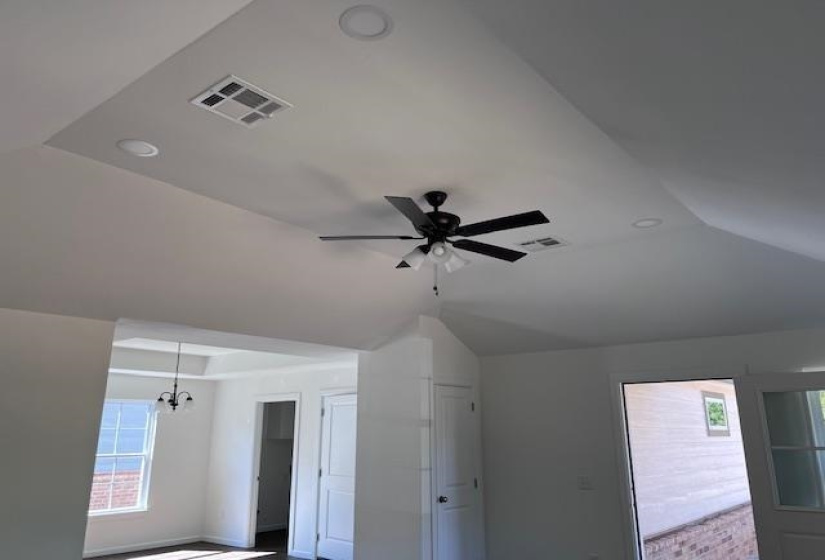 3 Bedrooms Bedrooms, ,2 BathroomsBathrooms,Residential,Single Family,Central,1,131460