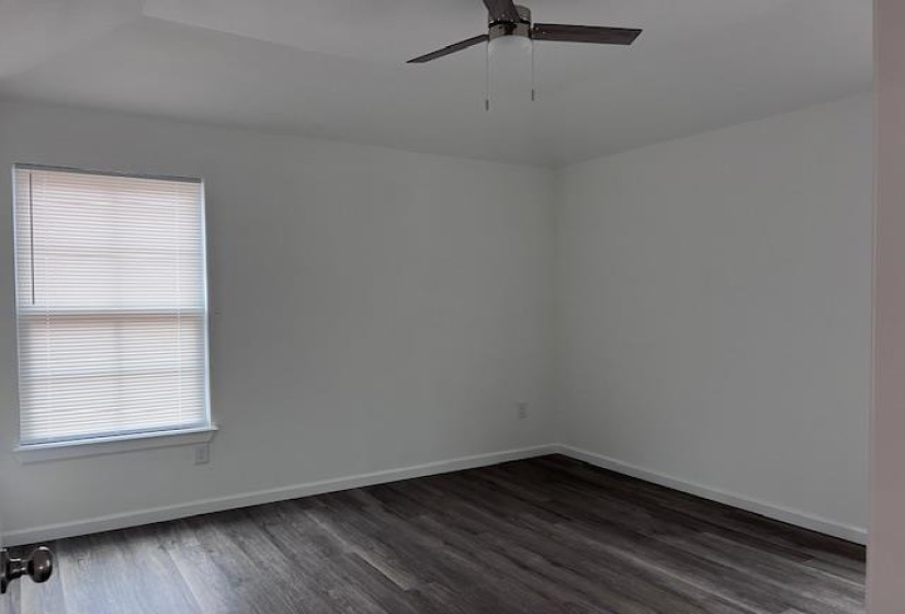 2 Bedrooms Bedrooms, ,1 BathroomBathrooms,Residential,Single Family,Central,1,131461