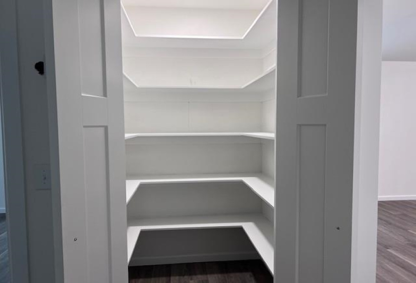 2 Bedrooms Bedrooms, ,1 BathroomBathrooms,Residential,Single Family,Central,1,131461
