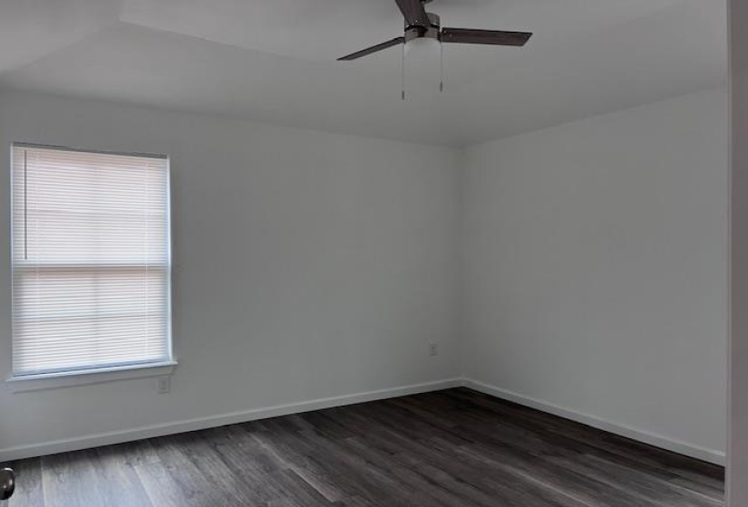 2 Bedrooms Bedrooms, ,1 BathroomBathrooms,Residential,Single Family,Central,1,131461