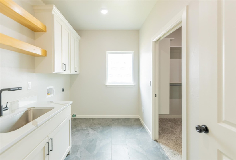 3 Bedrooms Bedrooms, ,2 BathroomsBathrooms,Residential,Single Family,Brookwater,1,131466