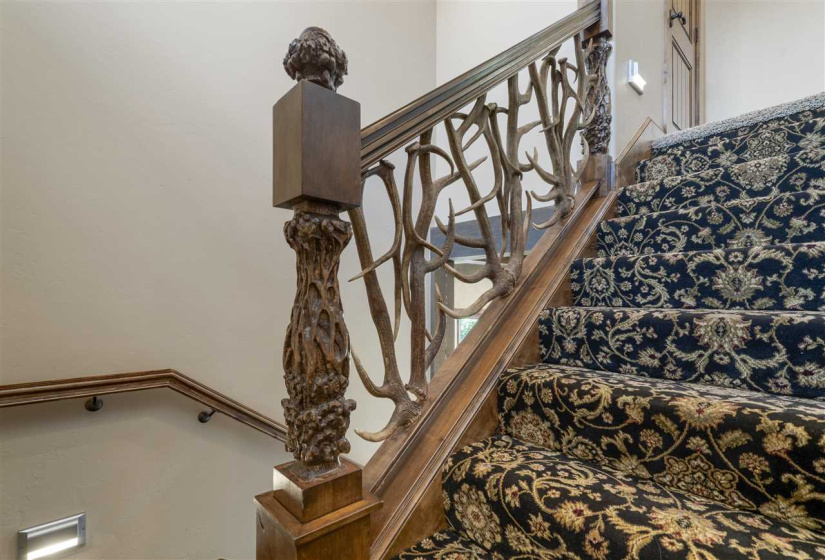 6 Bedrooms Bedrooms, ,6 BathroomsBathrooms,Residential,Single Family,Sangre,1.5,131472