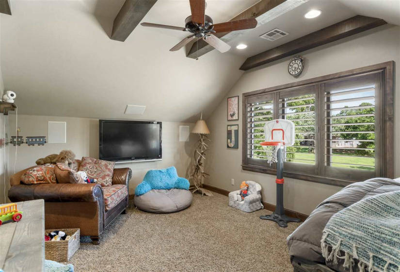6 Bedrooms Bedrooms, ,6 BathroomsBathrooms,Residential,Single Family,Sangre,1.5,131472