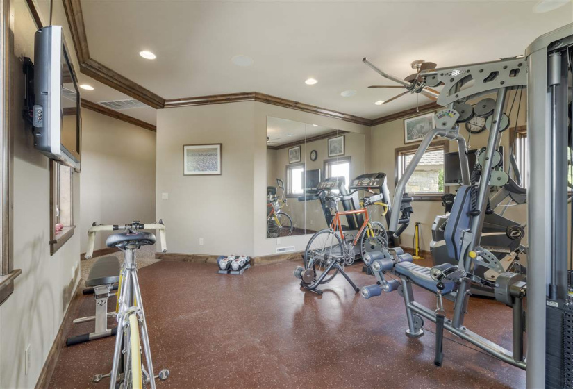 6 Bedrooms Bedrooms, ,6 BathroomsBathrooms,Residential,Single Family,Sangre,1.5,131472