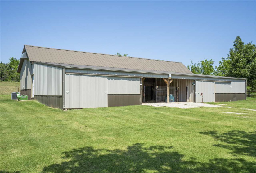 6 Bedrooms Bedrooms, ,6 BathroomsBathrooms,Residential,Single Family,Sangre,1.5,131472