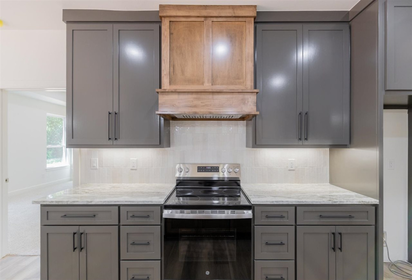 4 Bedrooms Bedrooms, ,2 BathroomsBathrooms,Residential,Single Family,Bruce,1,131531
