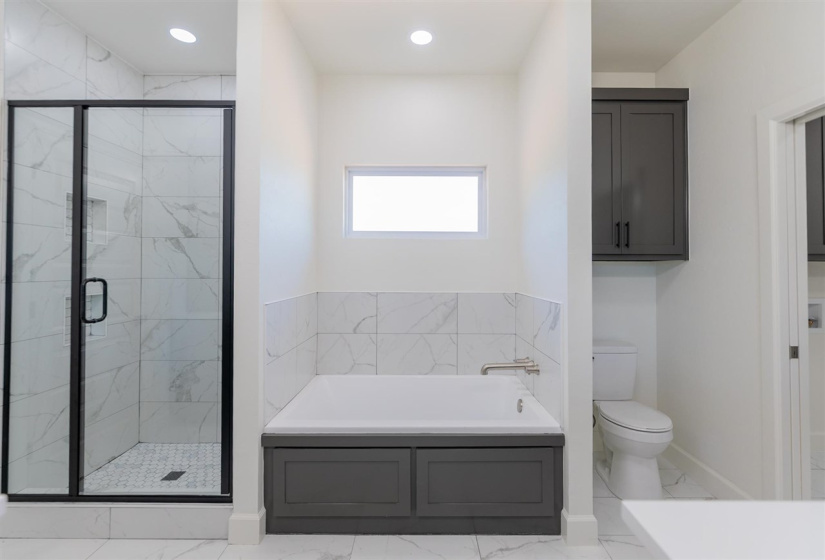 4 Bedrooms Bedrooms, ,2 BathroomsBathrooms,Residential,Single Family,Bruce,1,131531