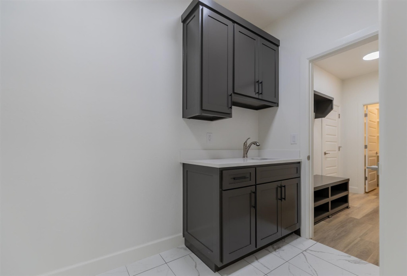 4 Bedrooms Bedrooms, ,2 BathroomsBathrooms,Residential,Single Family,Bruce,1,131531