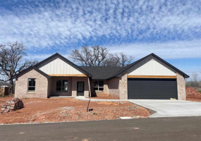 3 Bedrooms Bedrooms, ,2 BathroomsBathrooms,Residential,Single Family,Bruce,1,131533