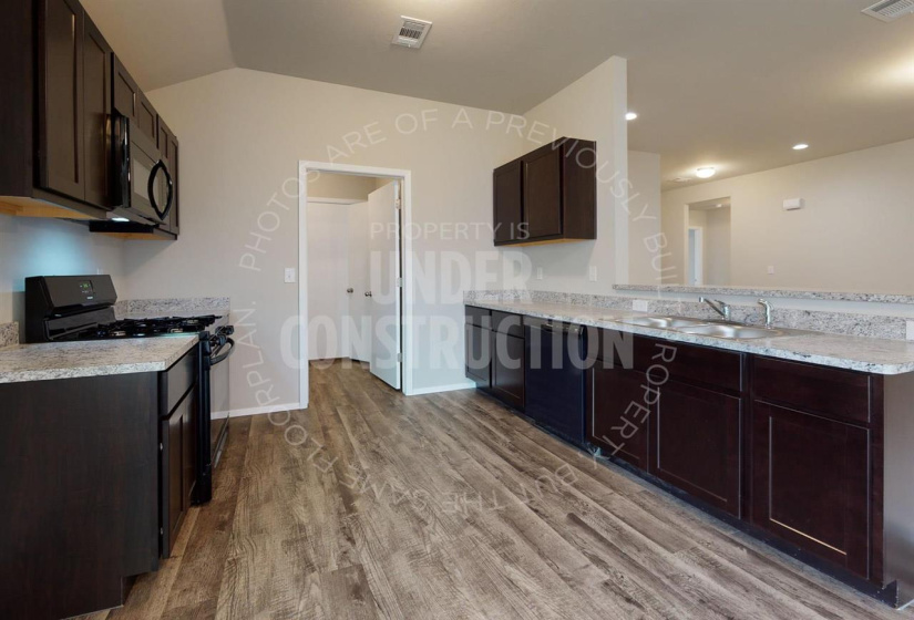 3 Bedrooms Bedrooms, ,2 BathroomsBathrooms,Residential,Single Family,Frye Farms,1,131568
