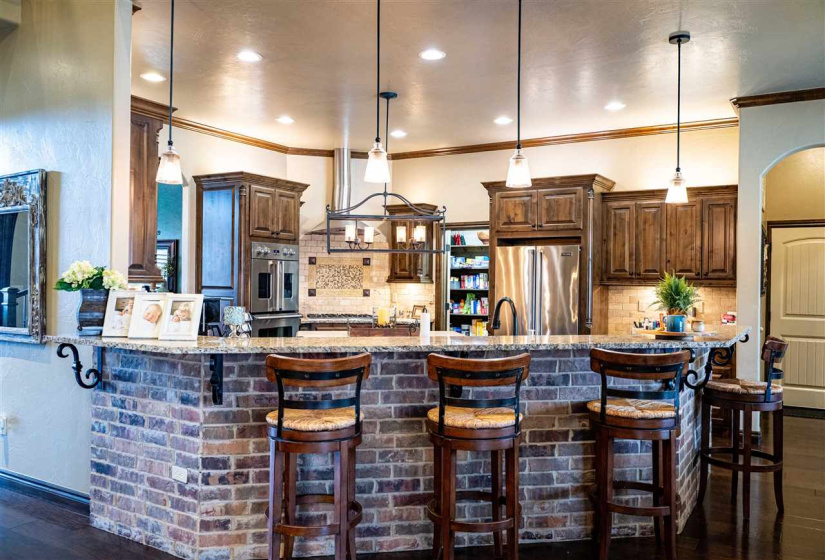 4 Bedrooms Bedrooms, ,3 BathroomsBathrooms,Residential,Single Family,Carriage,2,131570