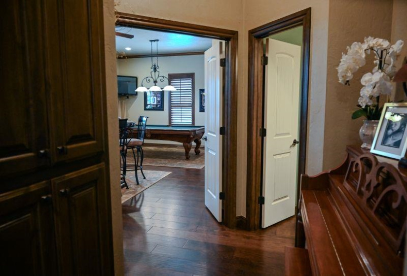 4 Bedrooms Bedrooms, ,3 BathroomsBathrooms,Residential,Single Family,Carriage,2,131570