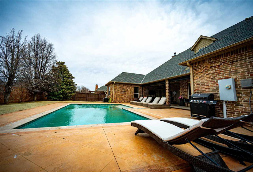 4 Bedrooms Bedrooms, ,3 BathroomsBathrooms,Residential,Single Family,Carriage,2,131570