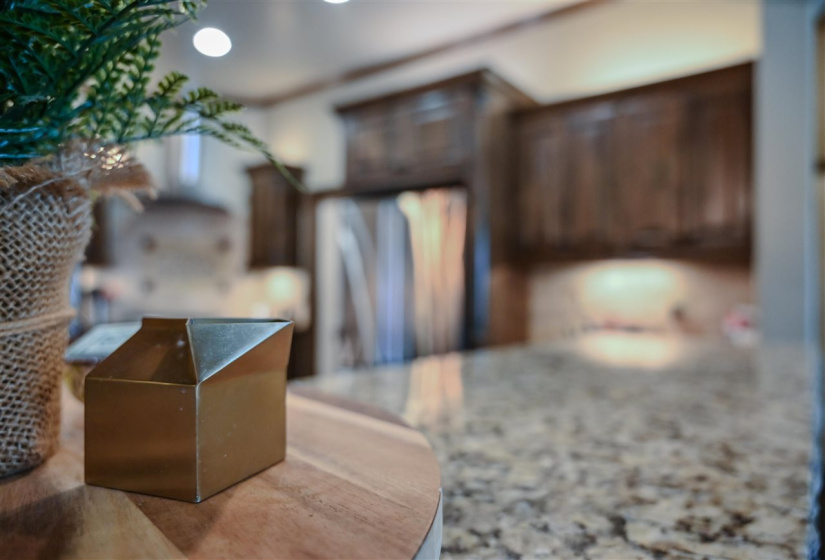 4 Bedrooms Bedrooms, ,3 BathroomsBathrooms,Residential,Single Family,Carriage,2,131570