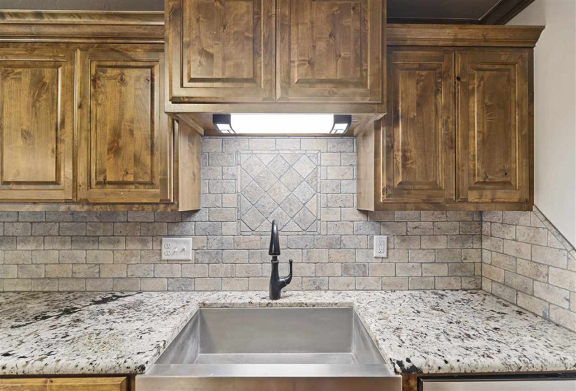 4 Bedrooms Bedrooms, ,4 BathroomsBathrooms,Residential,Single Family,46th,2,131578
