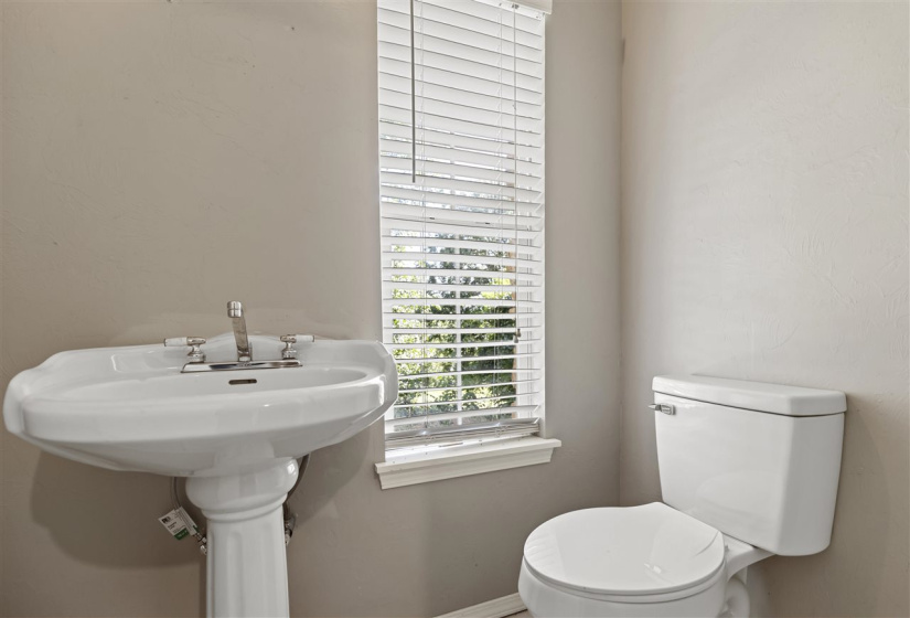 4 Bedrooms Bedrooms, ,4 BathroomsBathrooms,Residential,Single Family,46th,2,131578