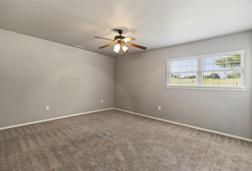 4 Bedrooms Bedrooms, ,4 BathroomsBathrooms,Residential,Single Family,46th,2,131578
