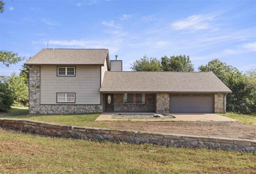 4 Bedrooms Bedrooms, ,4 BathroomsBathrooms,Residential,Single Family,46th,2,131578