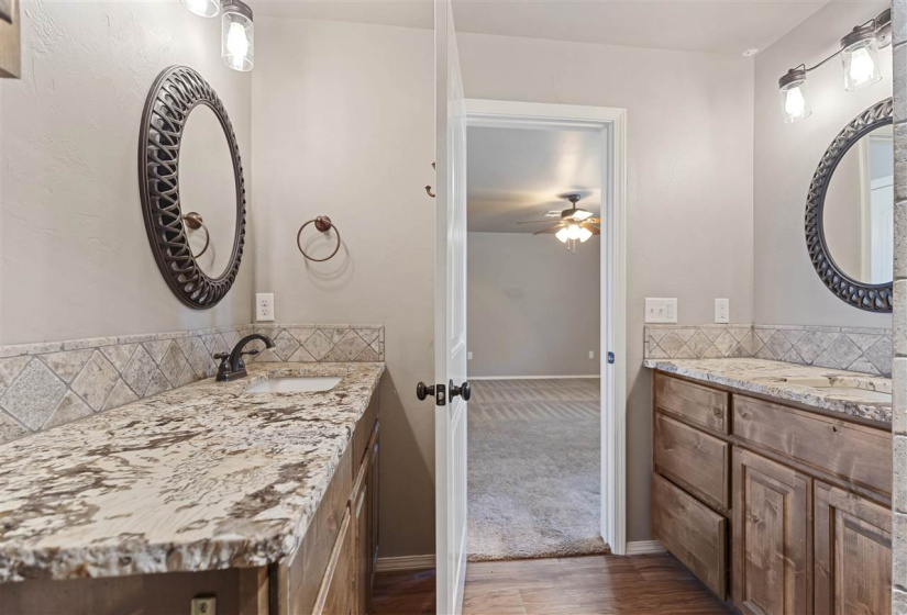4 Bedrooms Bedrooms, ,4 BathroomsBathrooms,Residential,Single Family,46th,2,131578