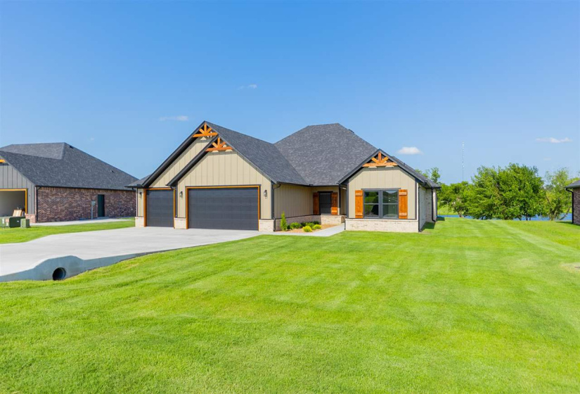 5 Bedrooms Bedrooms, ,3 BathroomsBathrooms,Residential,Single Family,Brookwater,1,131579