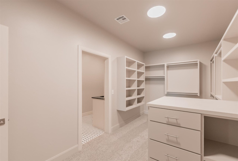 5 Bedrooms Bedrooms, ,3 BathroomsBathrooms,Residential,Single Family,Brookwater,1,131579