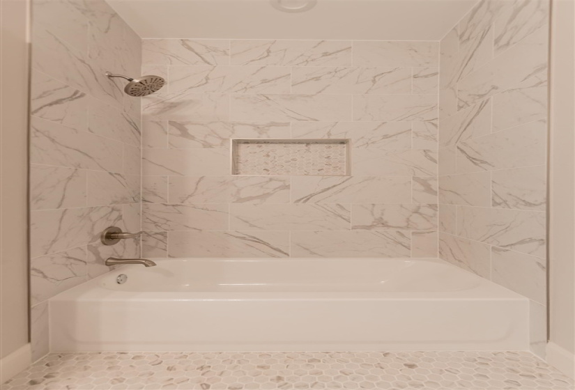 5 Bedrooms Bedrooms, ,3 BathroomsBathrooms,Residential,Single Family,Brookwater,1,131579