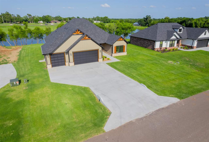 5 Bedrooms Bedrooms, ,3 BathroomsBathrooms,Residential,Single Family,Brookwater,1,131579