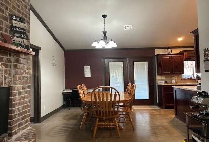 3 Bedrooms Bedrooms, ,2 BathroomsBathrooms,Residential,Single Family,743,1,131589
