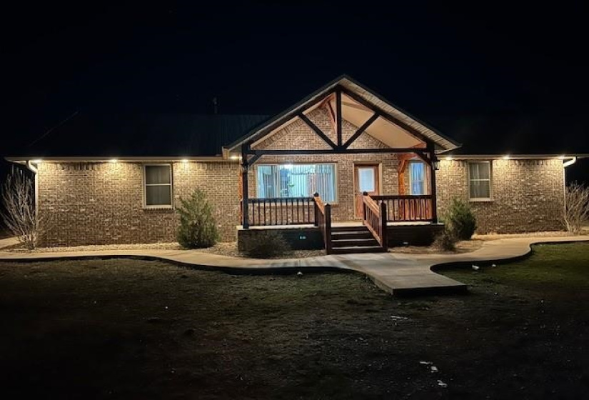 3 Bedrooms Bedrooms, ,2 BathroomsBathrooms,Residential,Single Family,743,1,131589